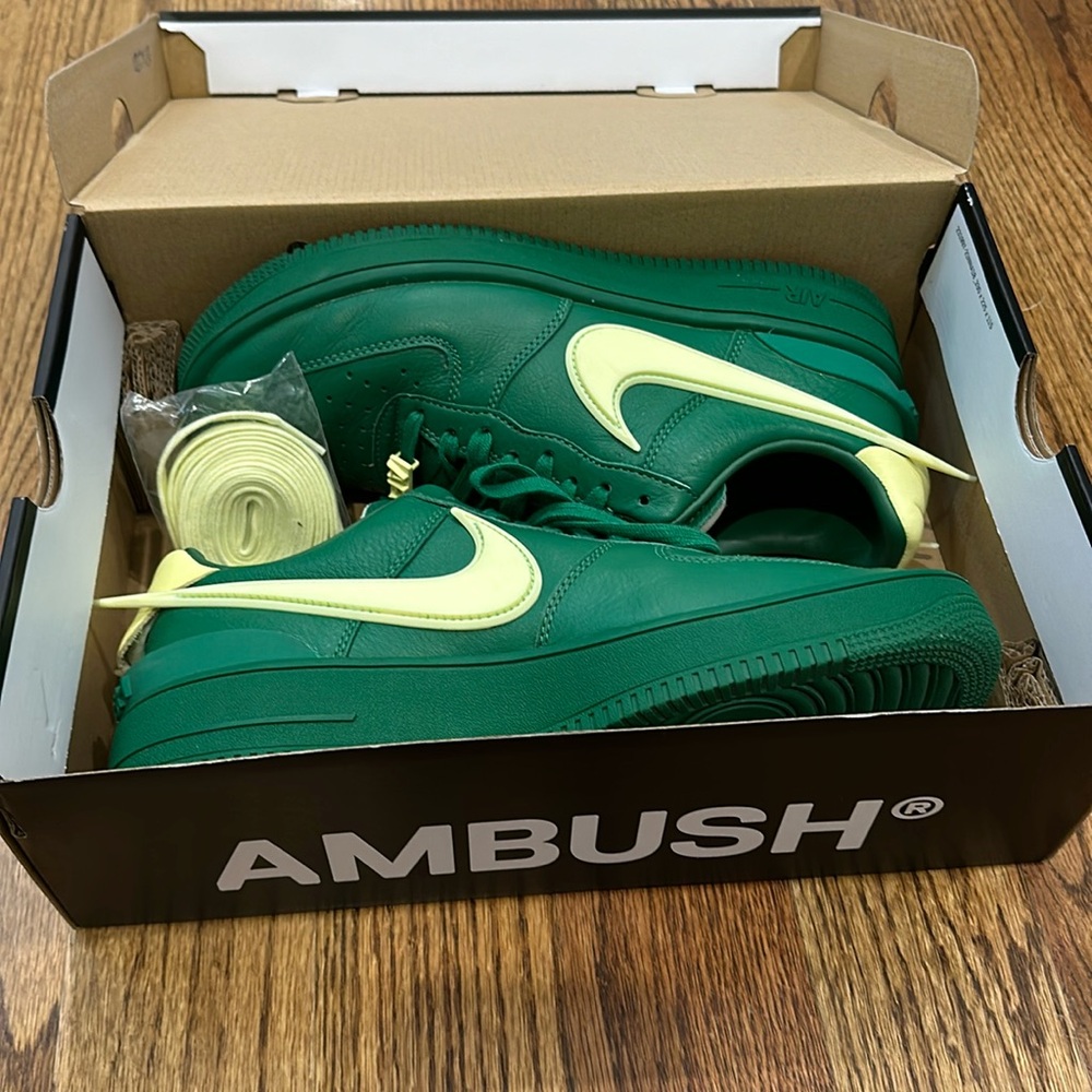 Nike Air Force 1 Low SP. AMBUSH pine green sneakers.